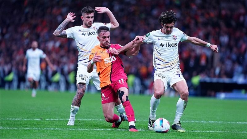 Nhận định soi kèo Galatasaray vs Eyupspor lúc 00h00 ngày 14/02/2026